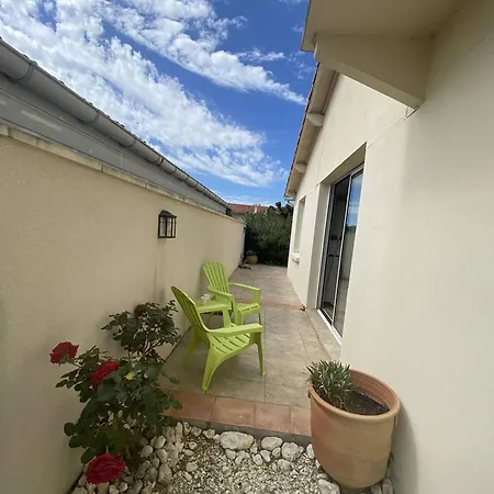 T4 à Vaux-sur-mer, Proche Plages, Jardin Et Terrasses - Fr-1-738-42 Hébergement de vacances *