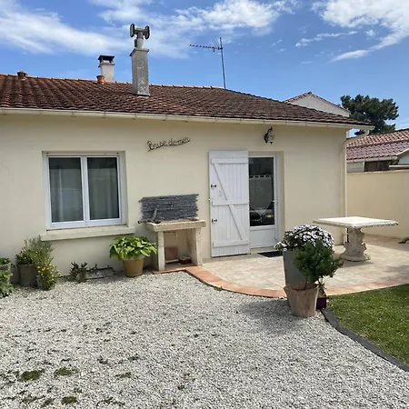 T4 à Vaux-sur-mer, Proche Plages, Jardin Et Terrasses - Fr-1-738-42 * Vaux-sur-Mer