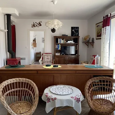 T4 A Vaux-sur-mer, Proche Plages, Jardin Et Terrasses - Fr-1-738-42 Дом отдыха *