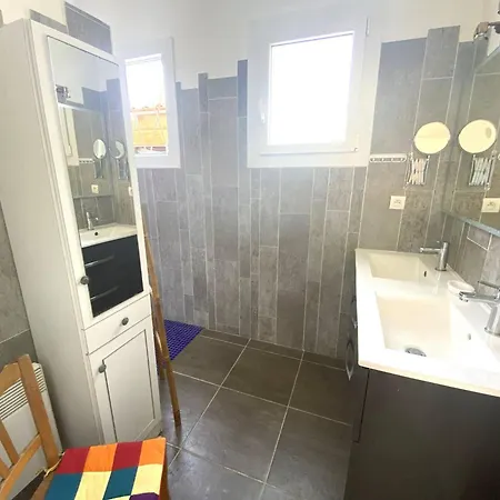 Дом отдыха T4 A Vaux-sur-mer, Proche Plages, Jardin Et Terrasses - Fr-1-738-42 *