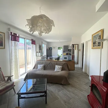 Дом отдыха T4 A Vaux-sur-mer, Proche Plages, Jardin Et Terrasses - Fr-1-738-42